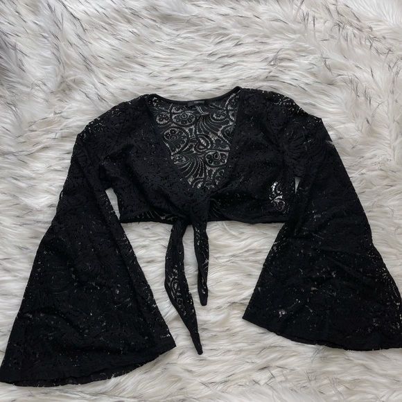 Forever 21 Tops - Black lace tie up cropped top with bell sleeves